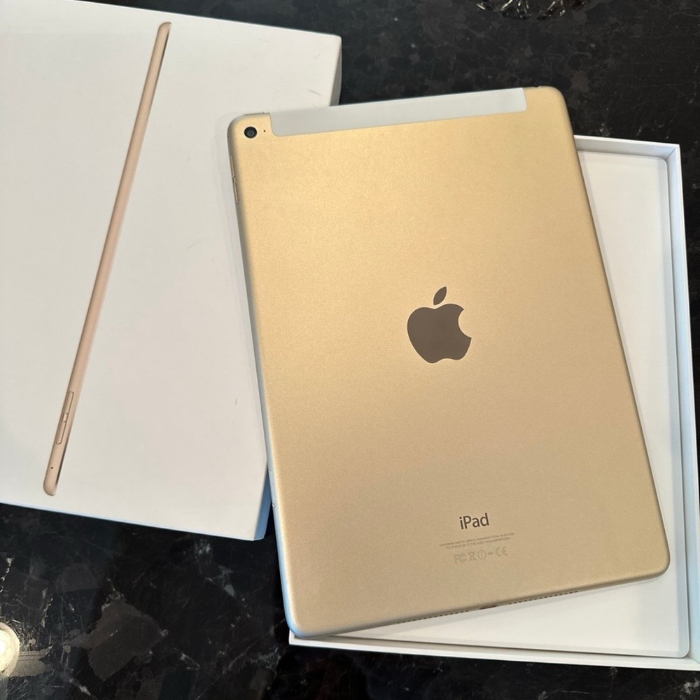Apple iPad Air 2nd 64 GB in Gold WiFi